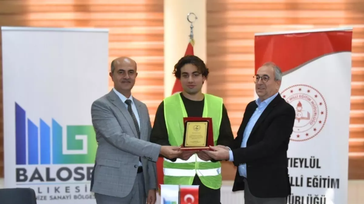Lise Öğrencisi Yeşil Enerji Projesi Gerçekleştirdi
