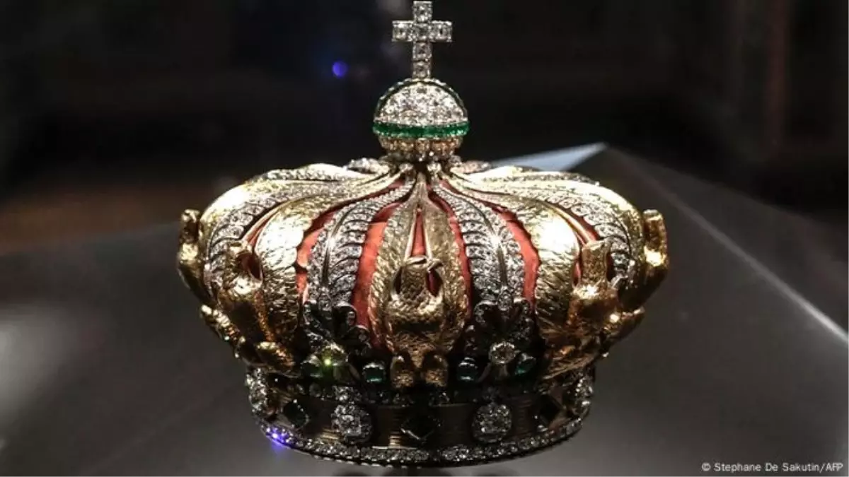 Louvre Müzesi\'nde Büyük Soygun