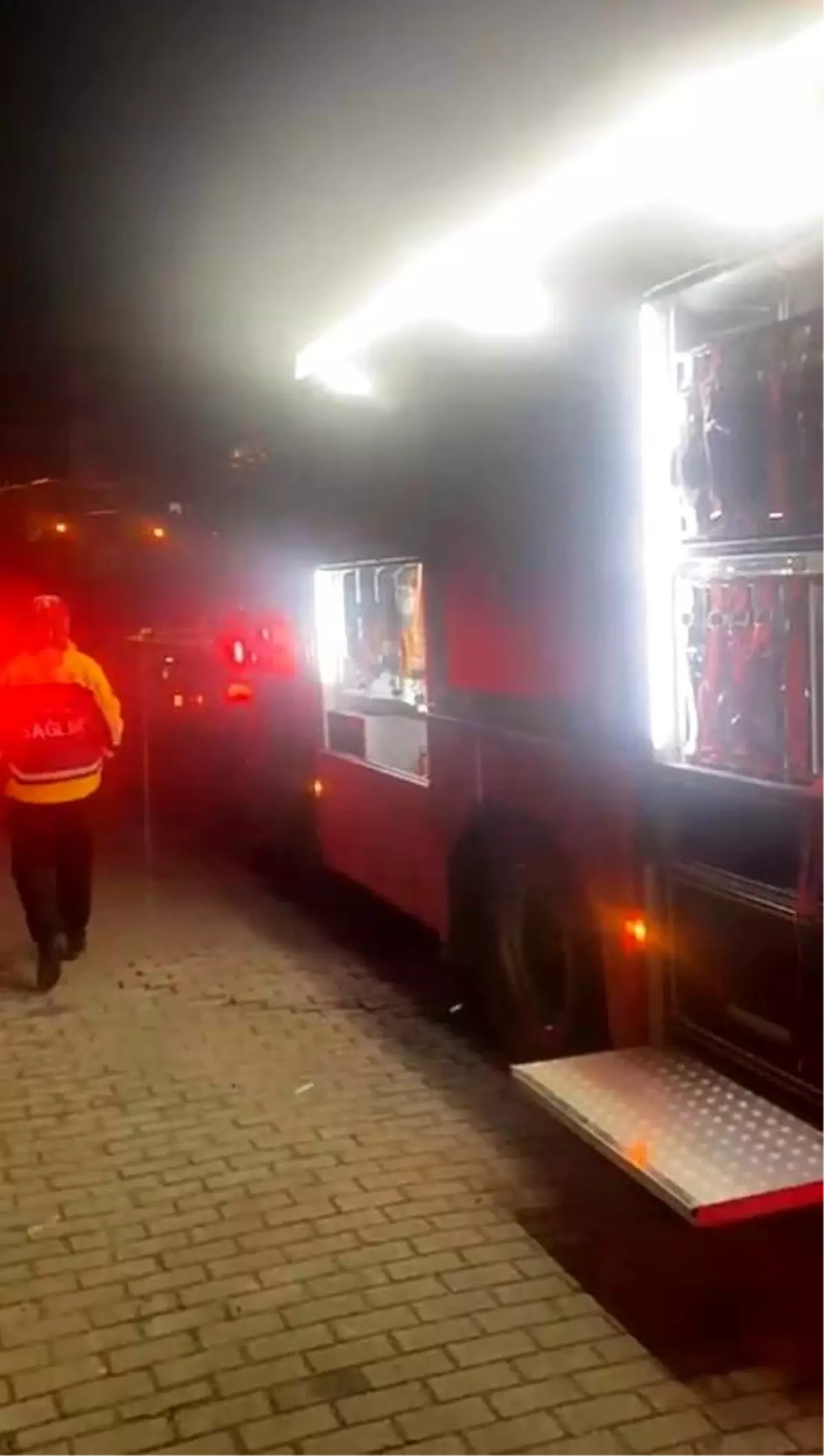 Bursa\'da Aynı Apartmanda 4. Yangın: Zanlı Gözaltında