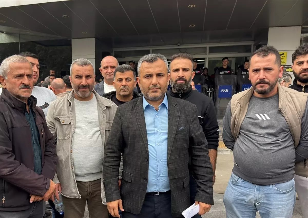 Karşıyaka\'da Pazar Esnafından Fuar Tepkisi