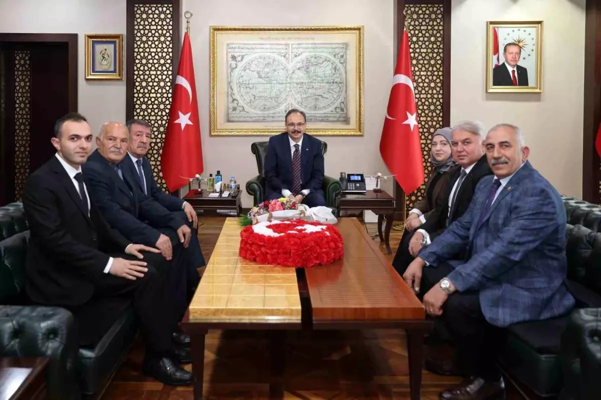 Siirt\'te 19 Ekim Muhtarlar Günü Etkinliği Düzenlendi