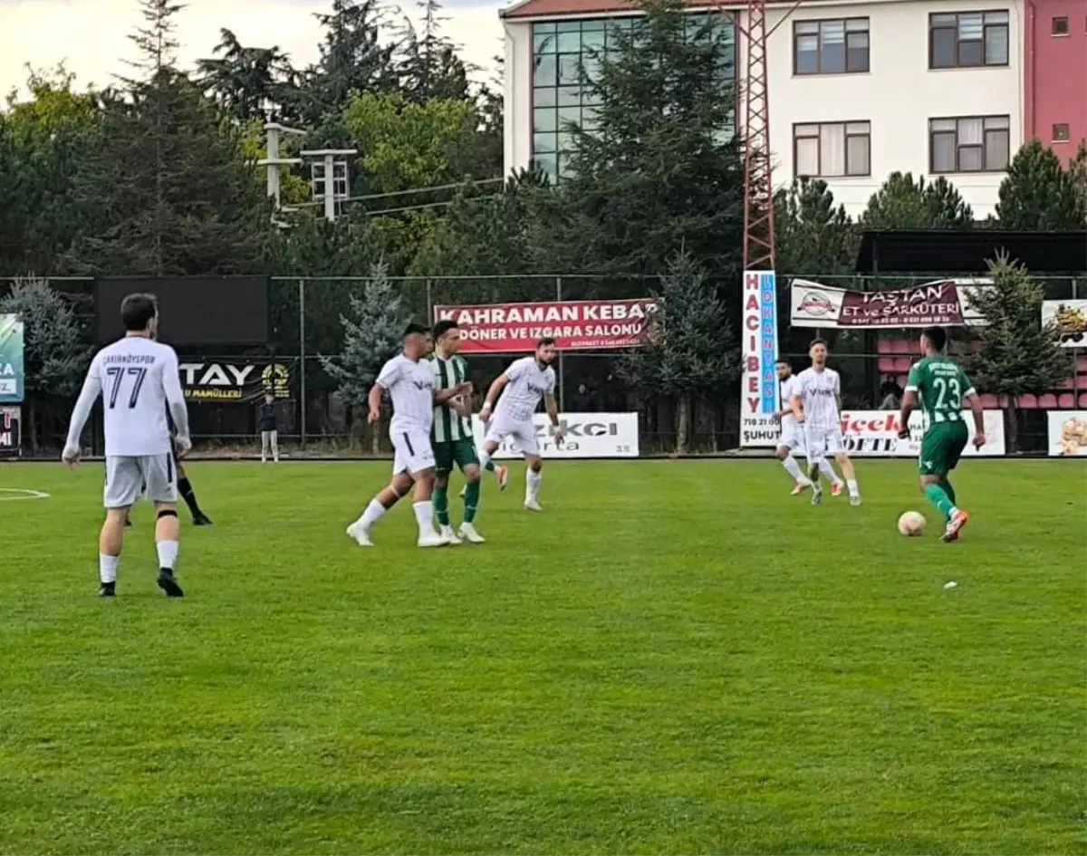 Şuhut Belediye Hisarspor: Çakırköy Spor\'a 3-2 Yenildi