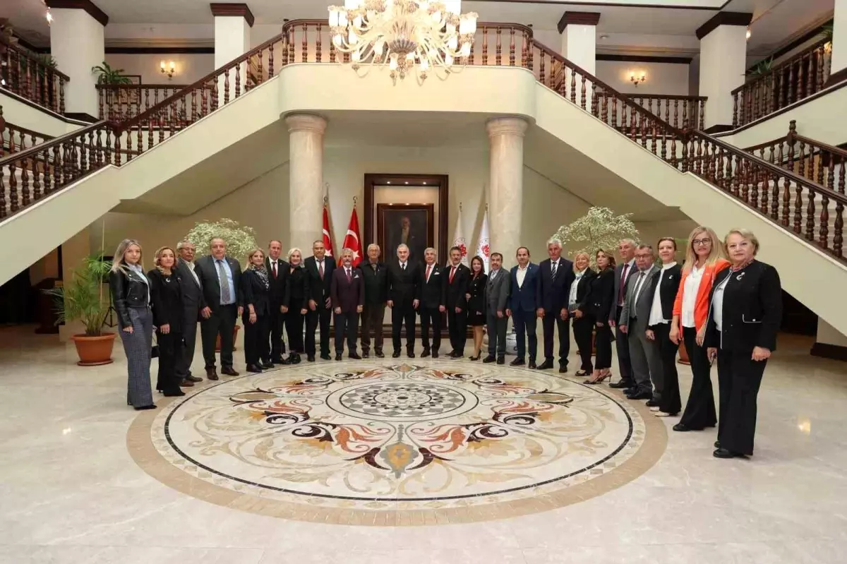 Vali Ayyıldız\'dan Muhtarlar Günü Mesajı