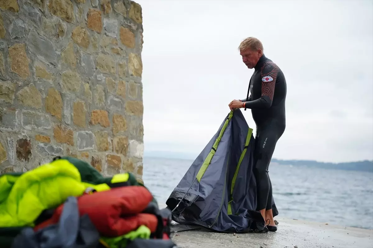 İsveçli Yüzücü Türkiye\'den Stockholm\'e Yüzerek Gidiyor
