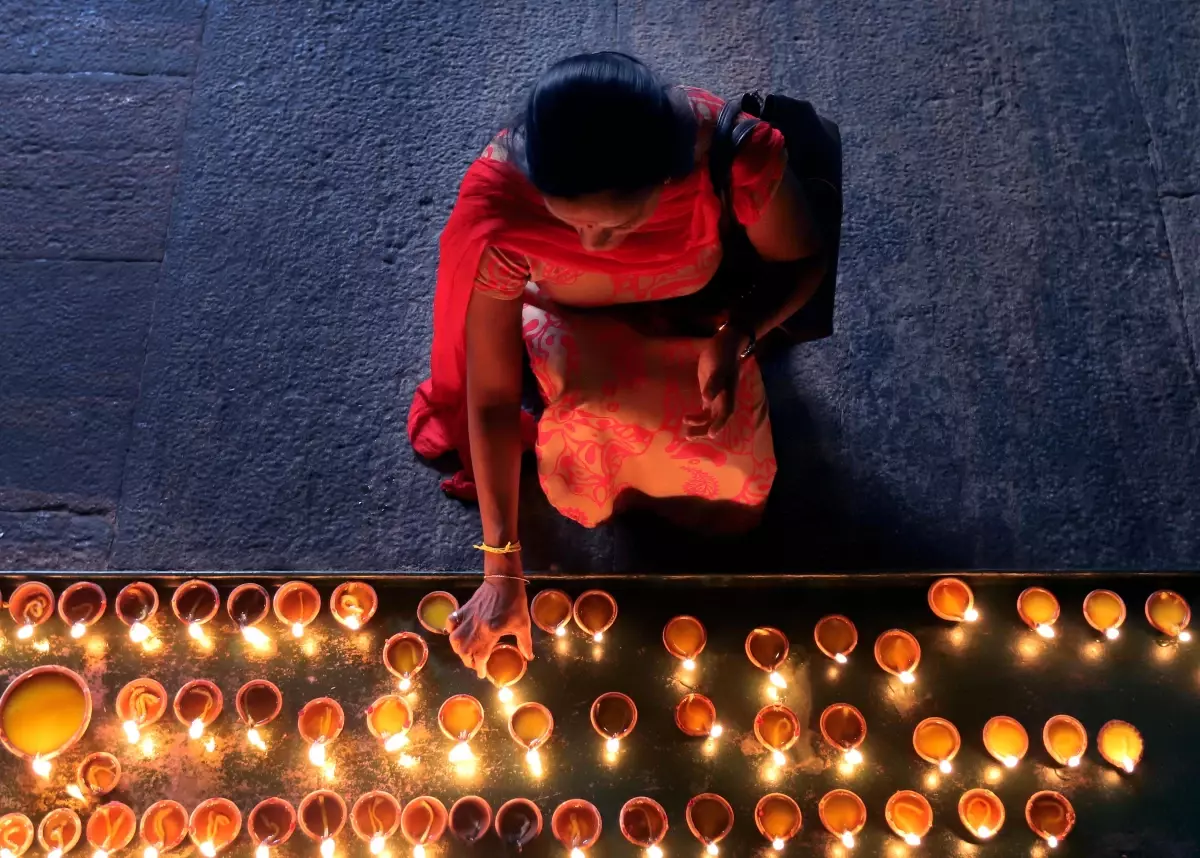 Hindu Toplulukları Diwali\'yi Kutladı