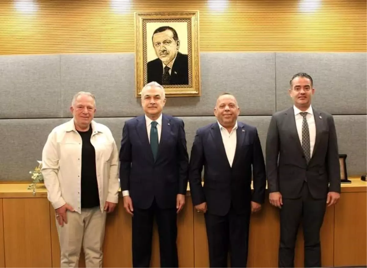 CHP\'li Başkanların AK Parti Milletvekiline Sürpriz Ziyareti