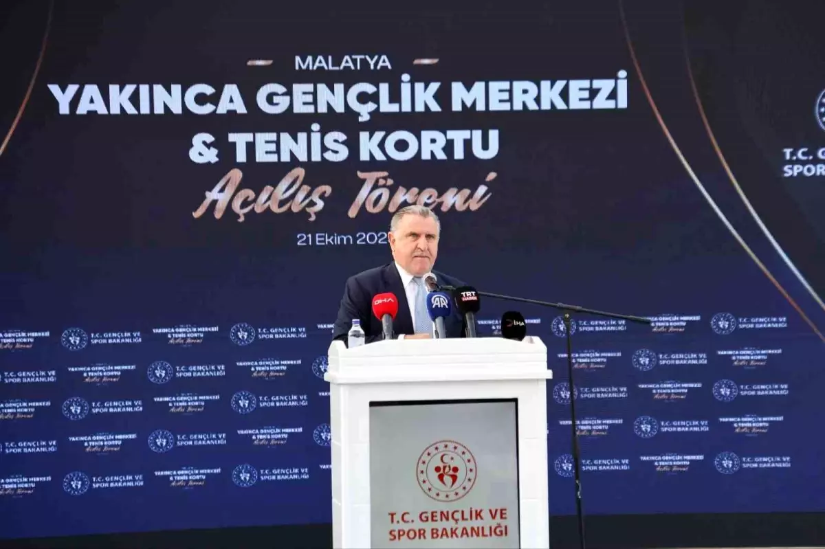 Malatya\'da Gençlik Merkezi ve Tenis Kortu Açılışı