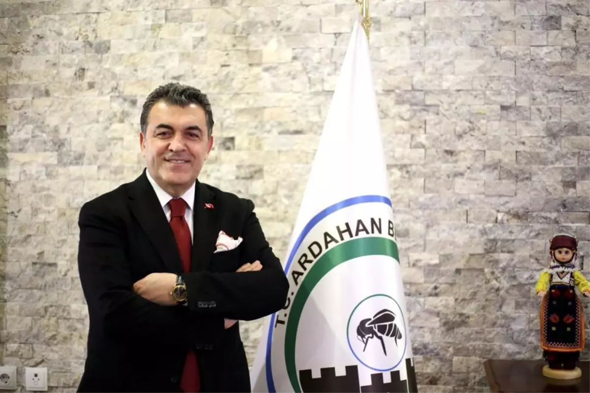 Ardahan Belediye Başkanı\'ndan Dünya Gazeteciler Günü Mesajı