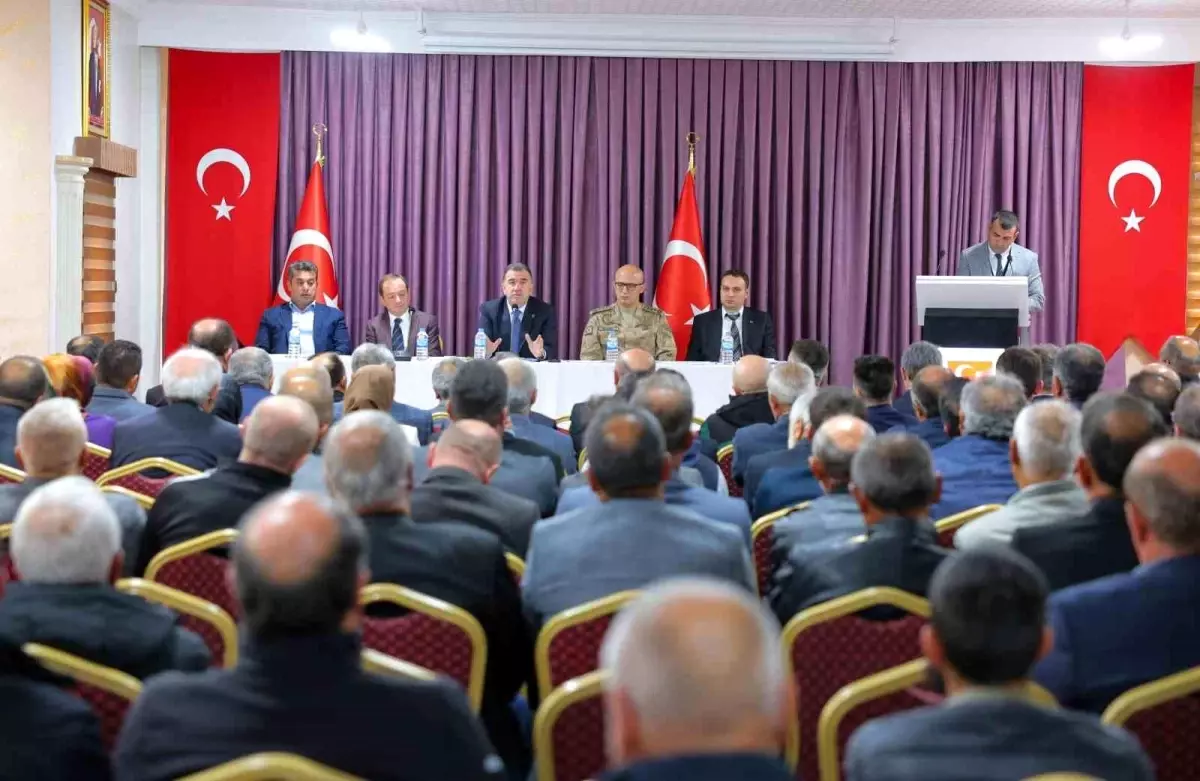 Bayburt\'ta Köy Hizmetleri Toplantısı