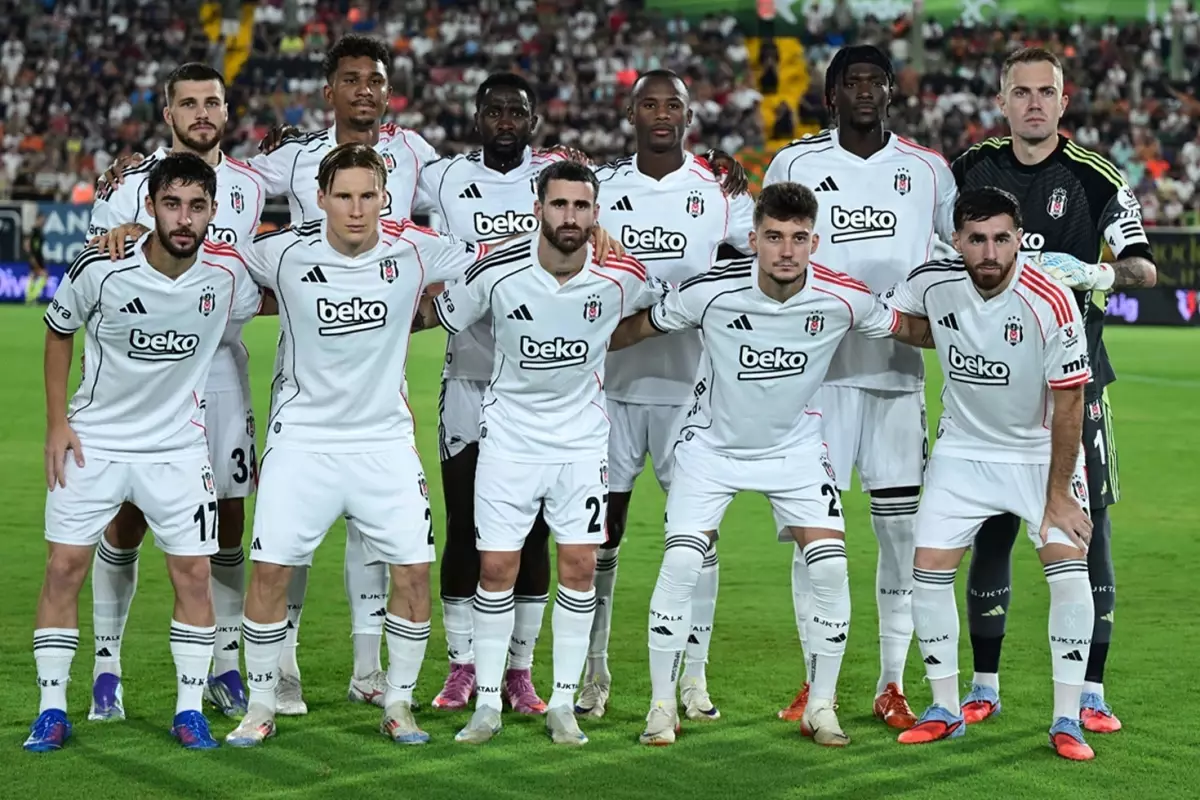 Beşiktaş\'ta 2 ayrılık kararı birden