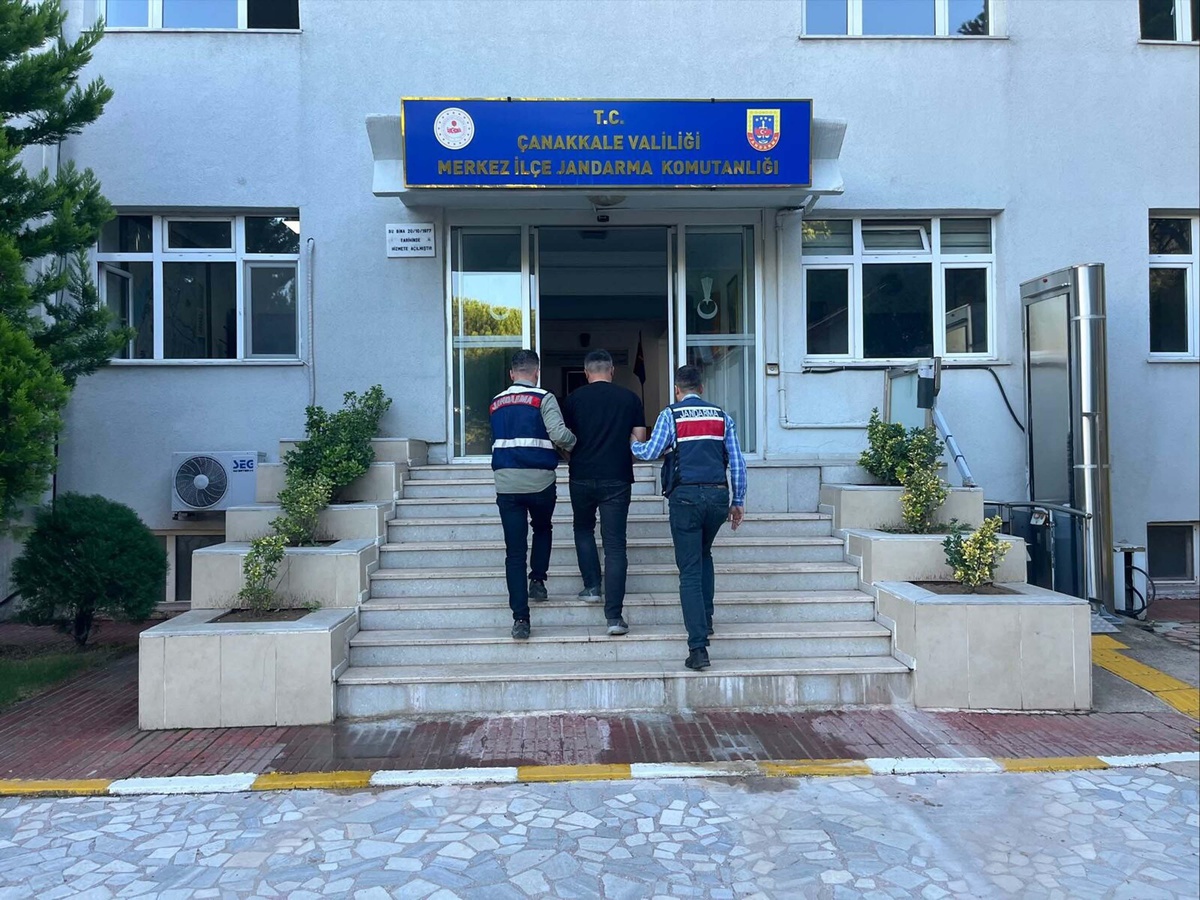 Çanakkale\'de FETÖ\'den Aranan Şahıs Yakalandı
