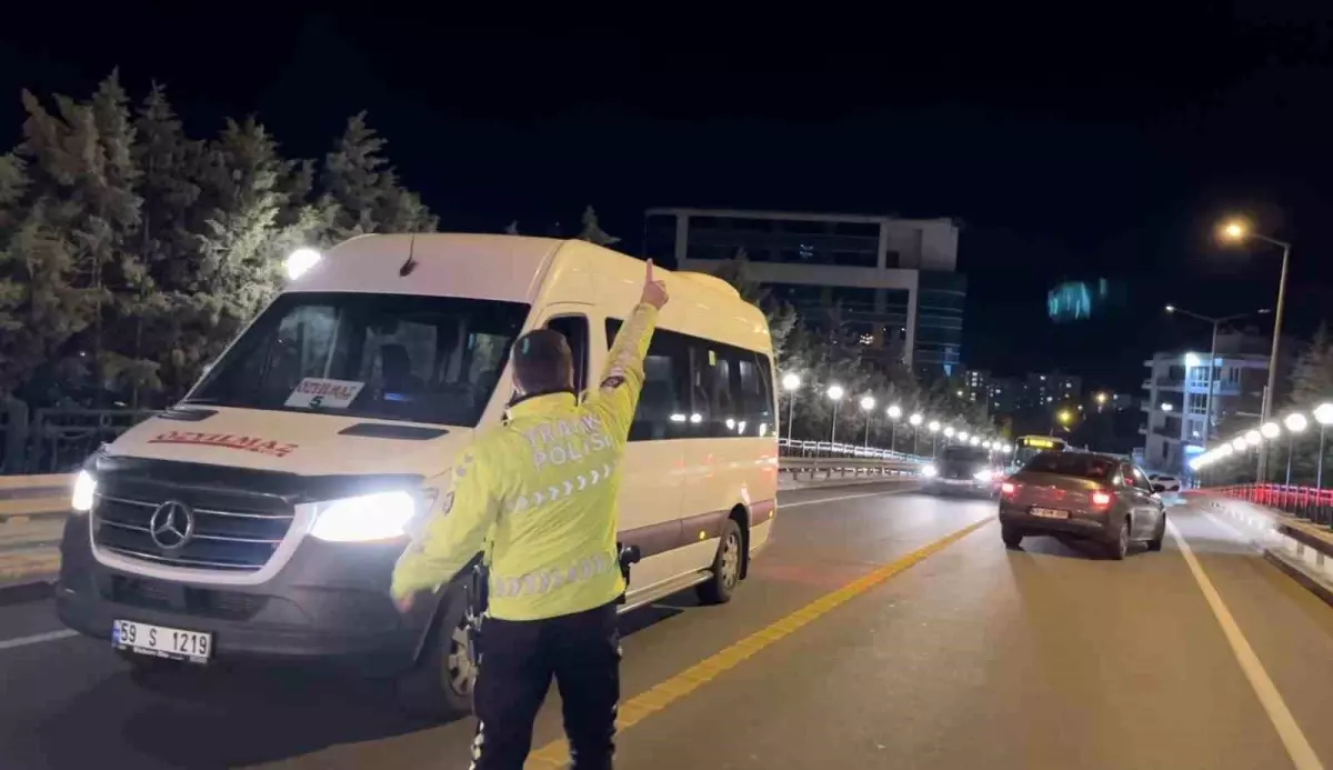 Tekirdağ\'da Alkollü Sürücü Kaza Yaptı