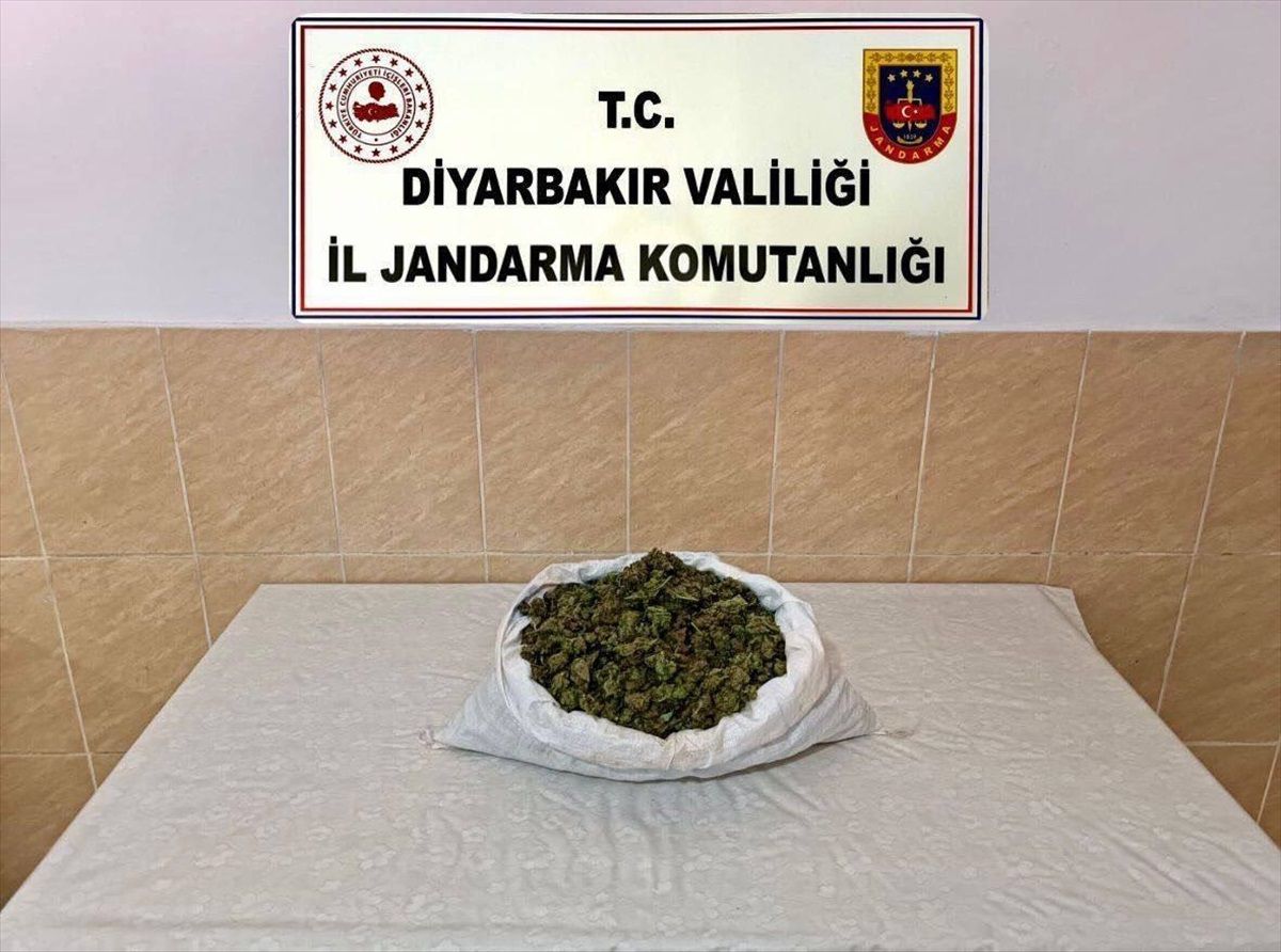 Diyarbakır\'da Uyuşturucu Operasyonu