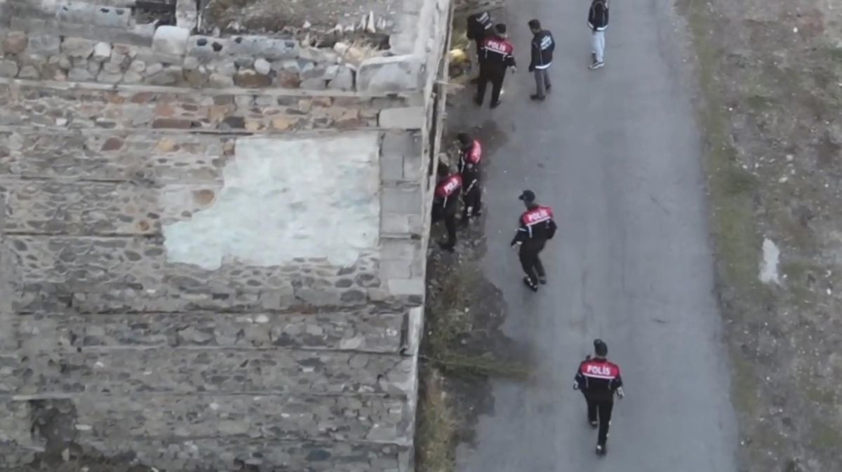Erzurum\'da Metruk Binalara Dronlu Operasyon