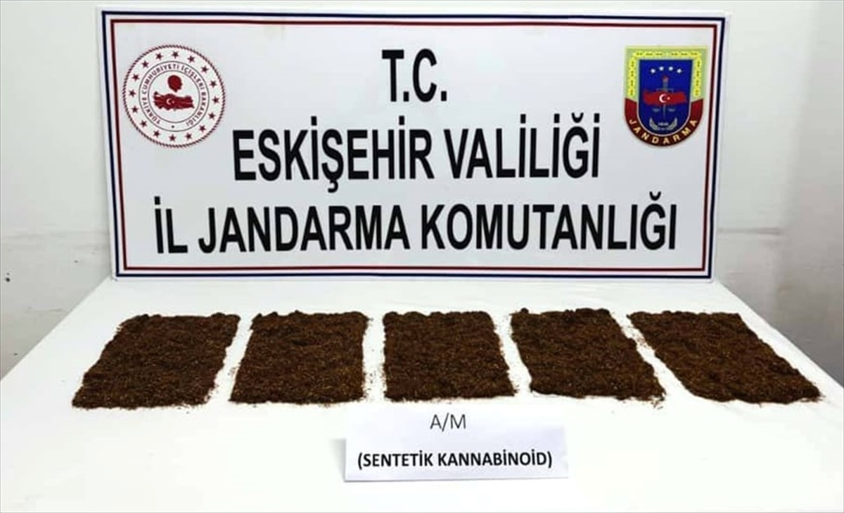 Eskişehir\'de Uyuşturucu Operasyonu: 3 Gözaltı