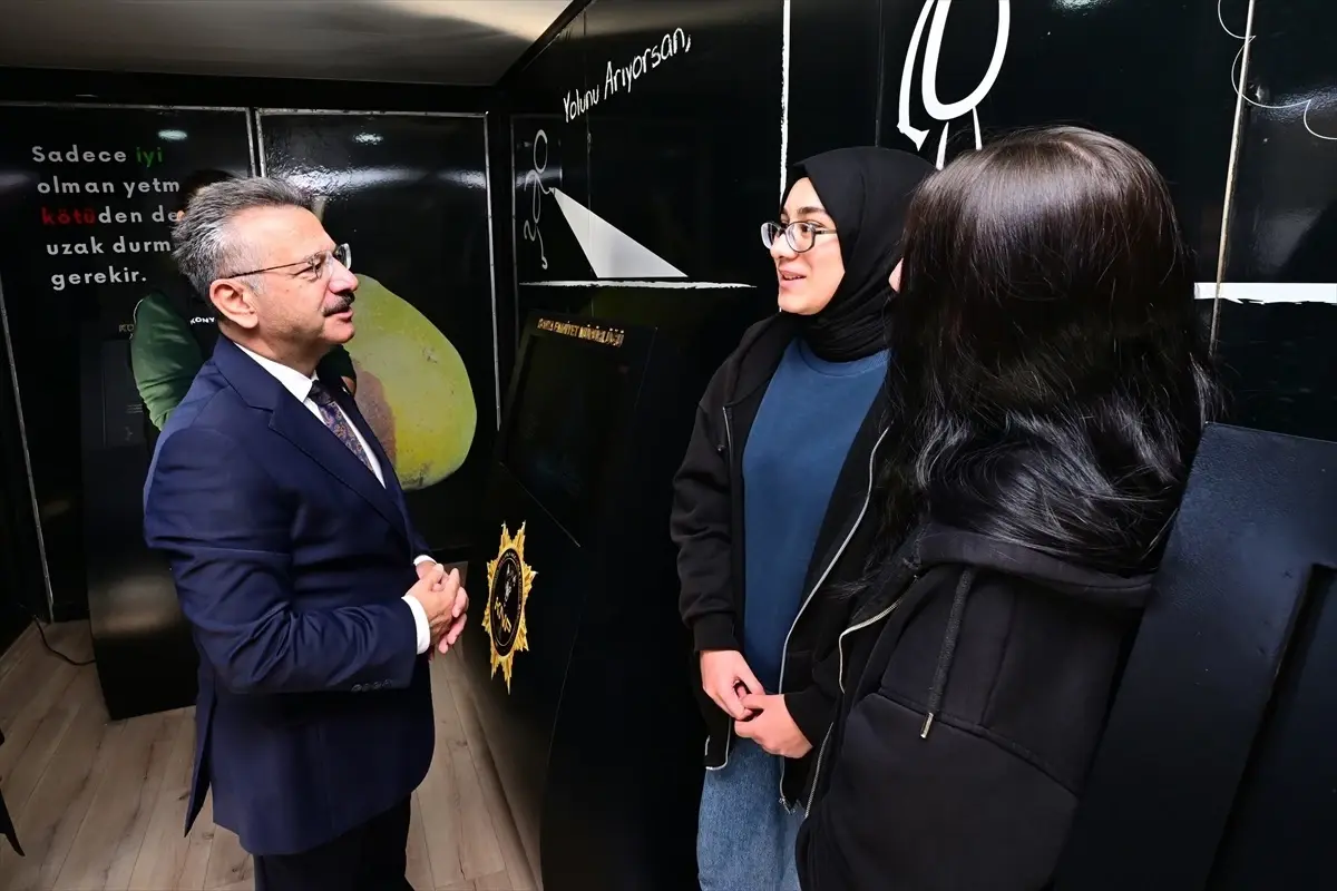 Vali Aksoy\'dan Narko Tırı Ziyareti