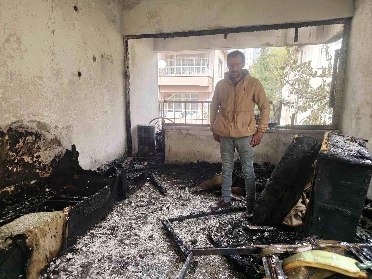 Yangında Evini Kaybeden Baba Yardım Bekliyor
