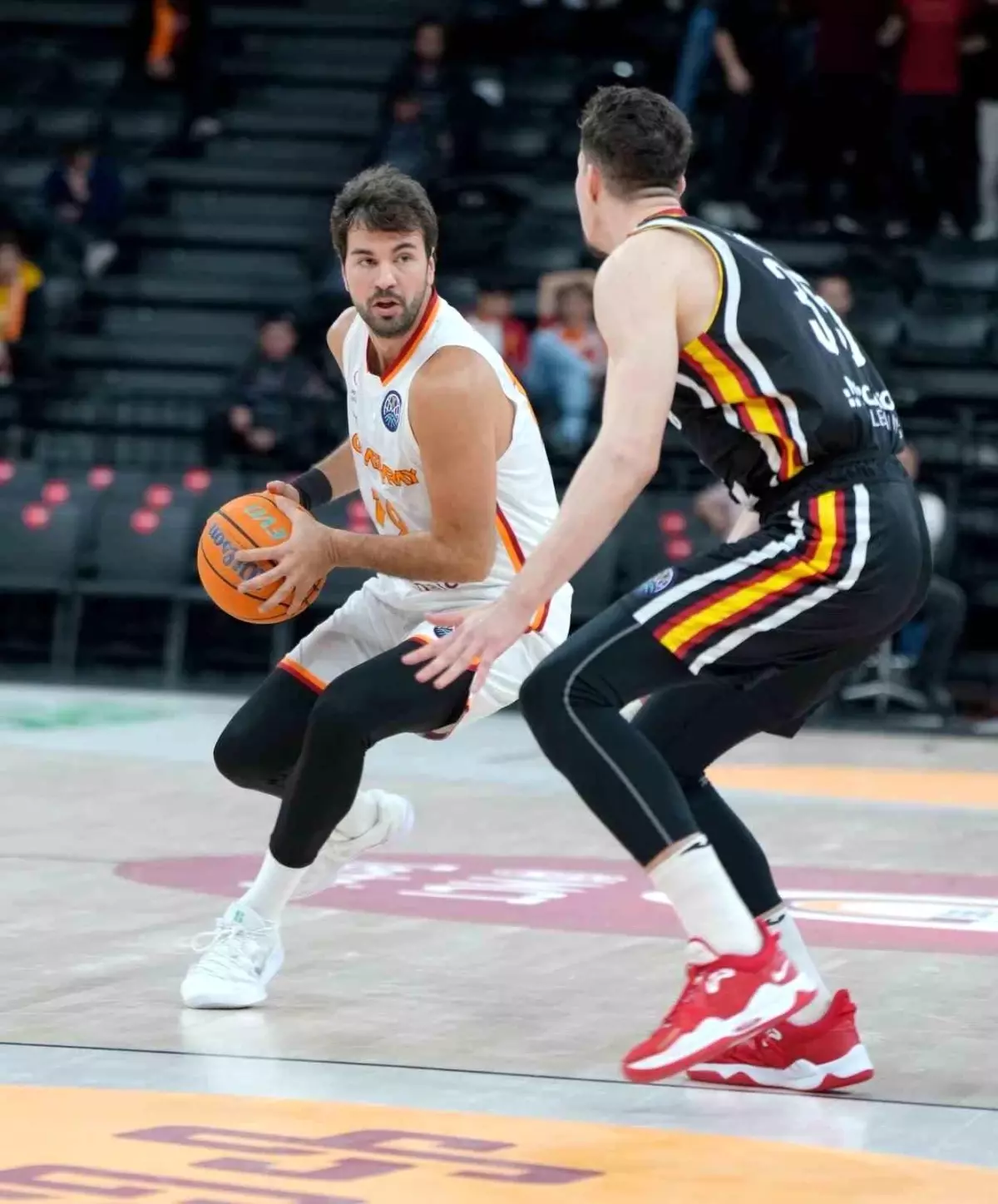 Galatasaray, Würzburg Baskets\'i Yendi