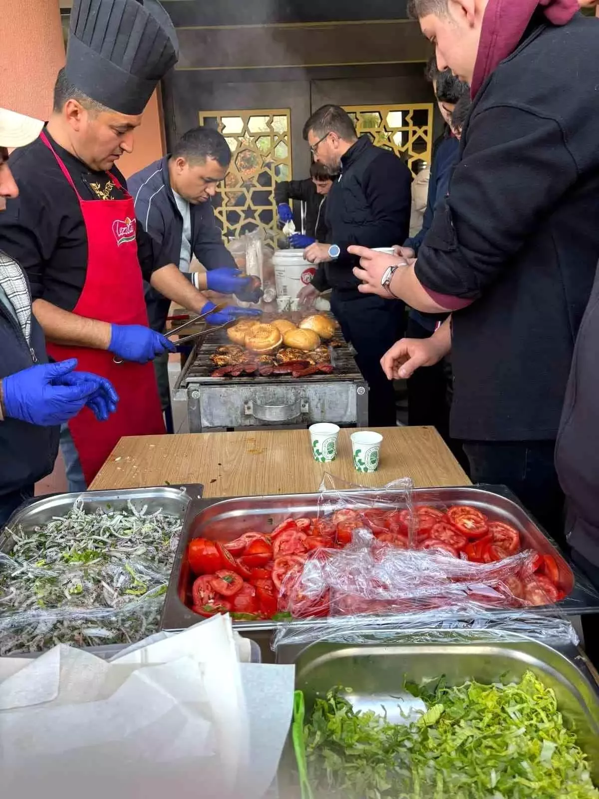 Şuhut Anadolu Lisesi\'nden Gazze\'ye Destek