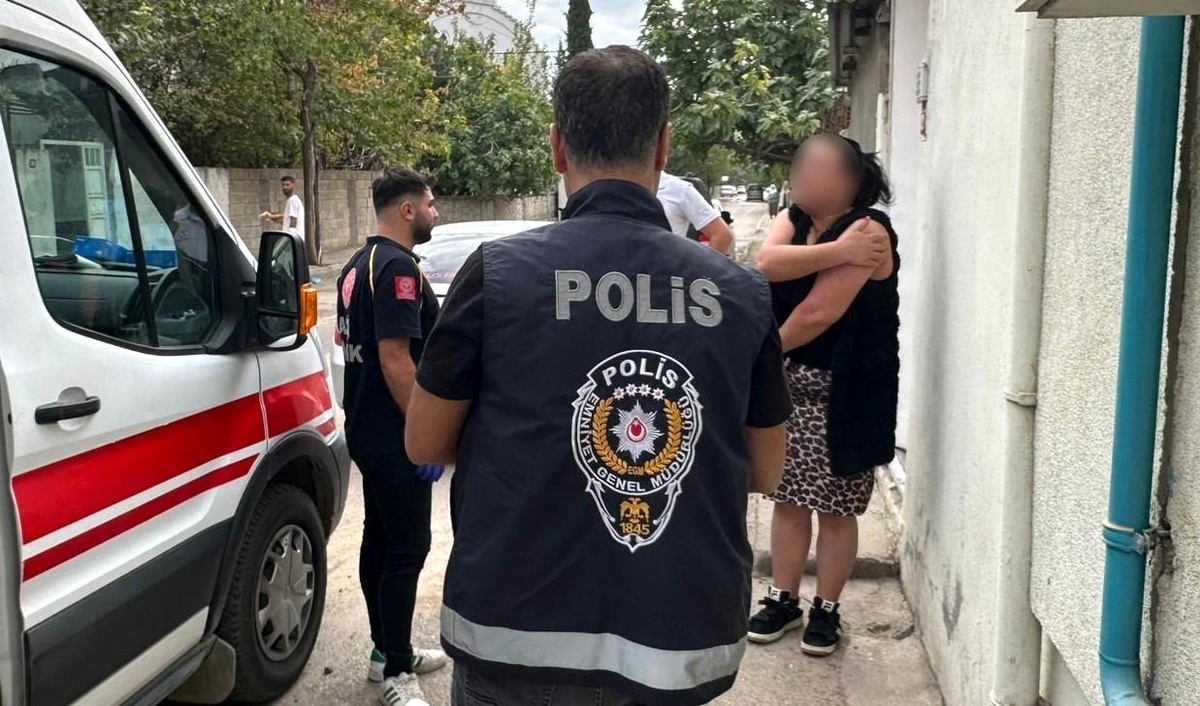 Adıyaman\'da Genç Kıza Sokak Ortasında Saldırı