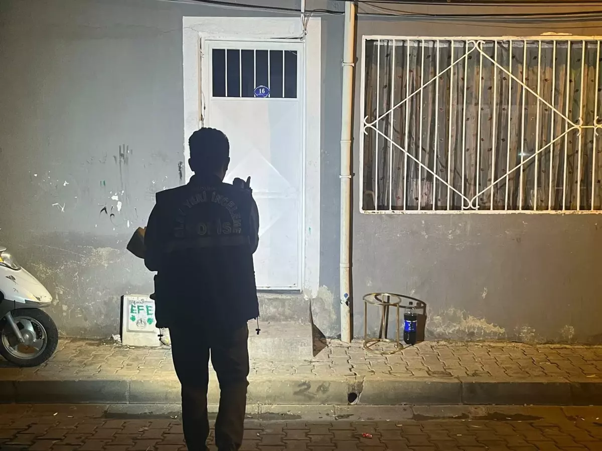 İzmir\'de Silahlı Kavga: 1 Yaralı, 4 Gözaltı