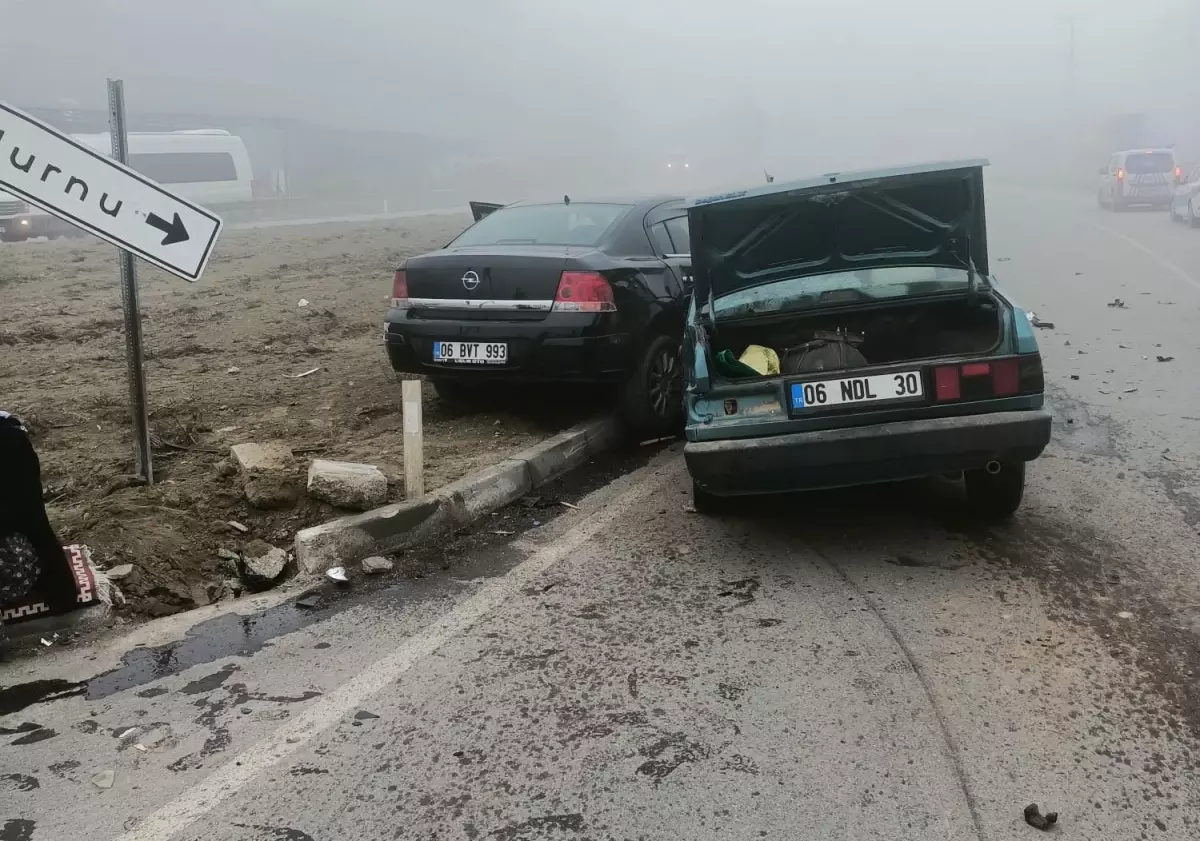 Mudurnu\'da Trafik Kazası: 1 Bebek ile 4 Yaralı