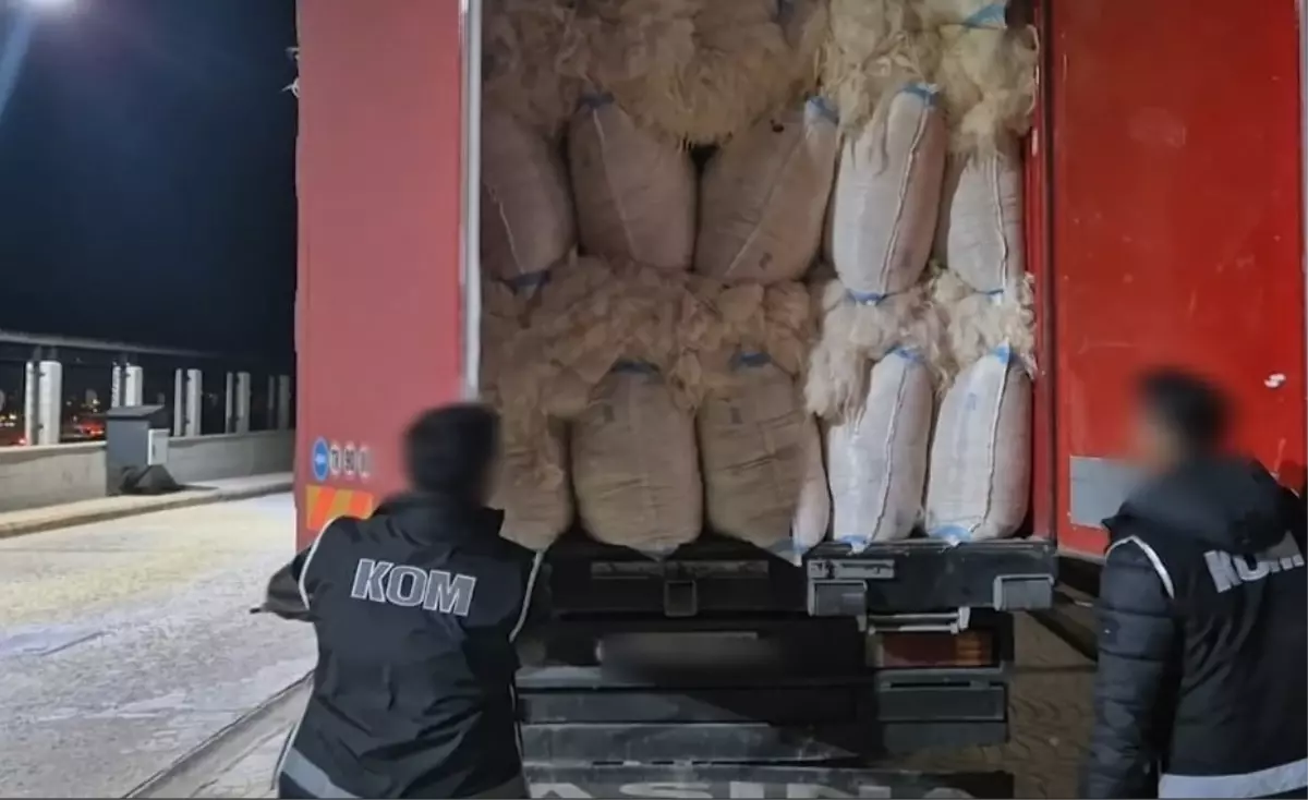 Kırşehir\'de 5 Ton Kaçak Tütün Ele Geçirildi