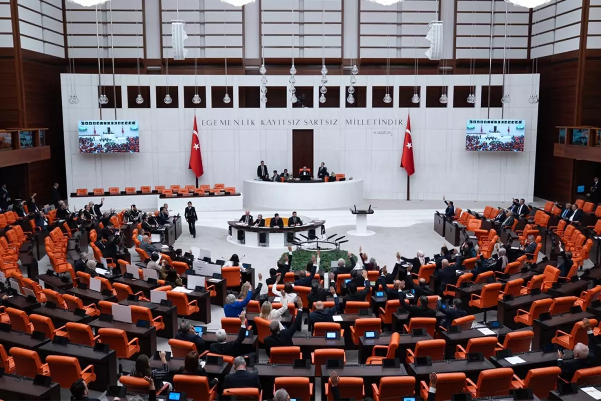 Lübnan tezkeresi TBMM\'de kabul edildi