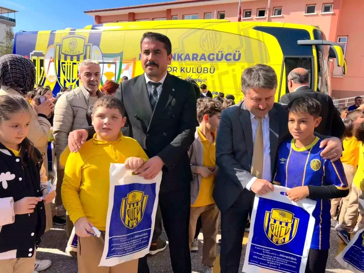MKE Ankaragücü\'nden Çocuklara Spor Sevgisi Aşılayan Etkinlik