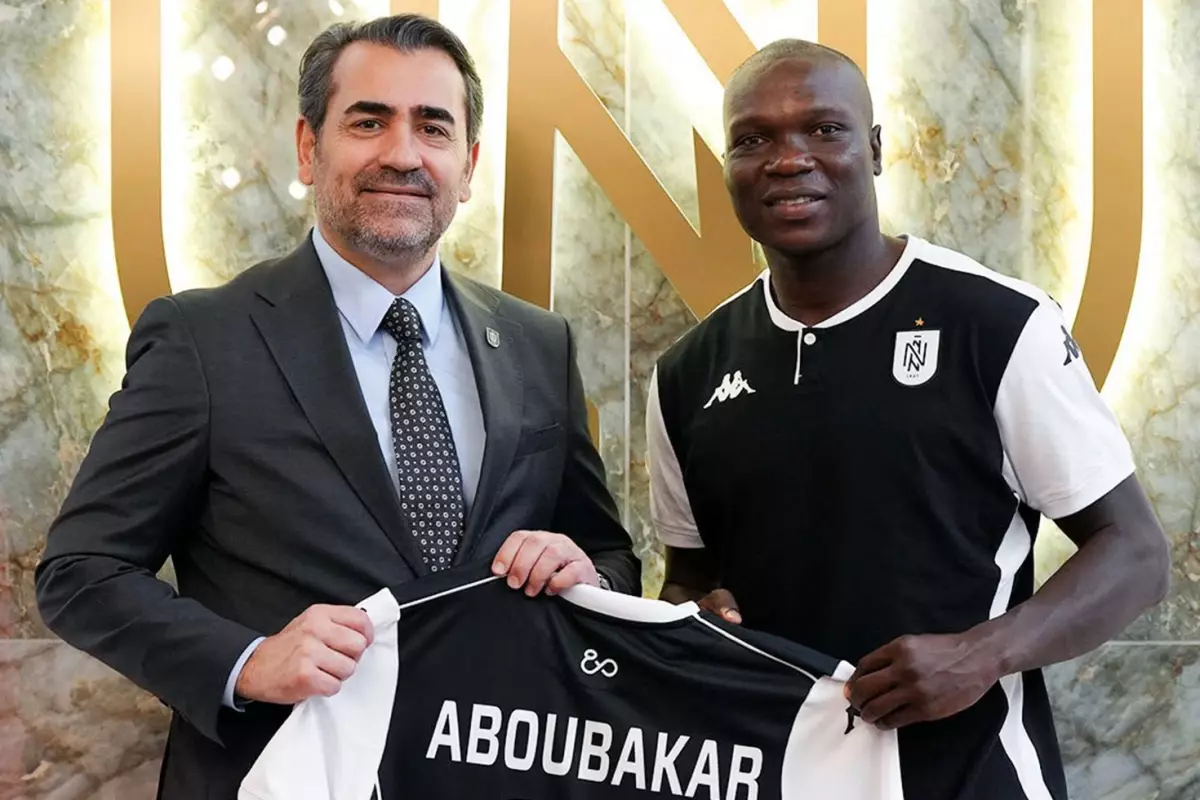 Neftçi Bakü, Vincent Aboubakar\'ı kadrosuna kattı