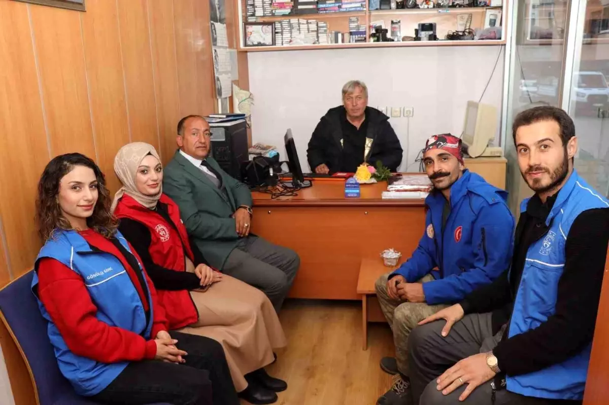 Dünya Gazeteciler Günü\'nde Anlamlı Ziyaret