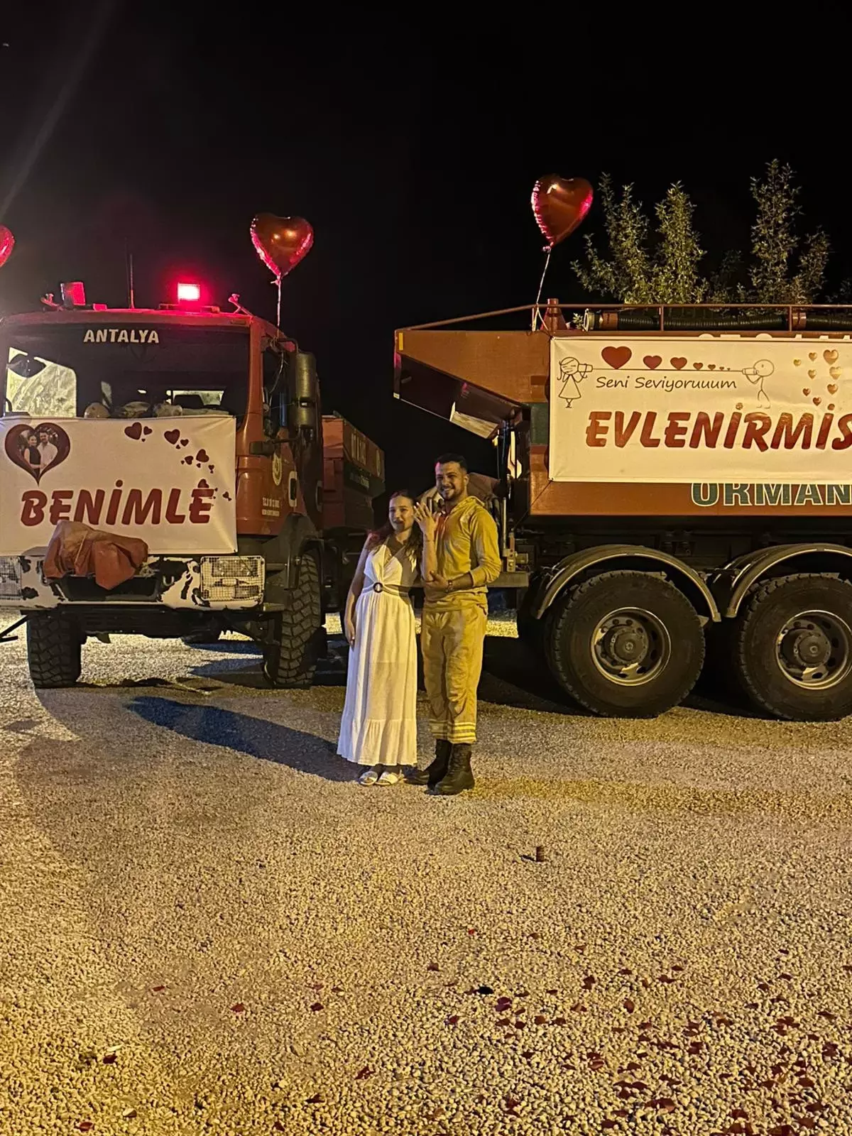 Orman İşçisinden Romantik Evlilik Teklifi