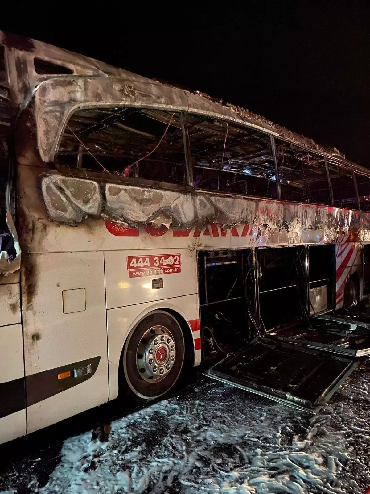 Osmaniye\'de Otobüs Yangını