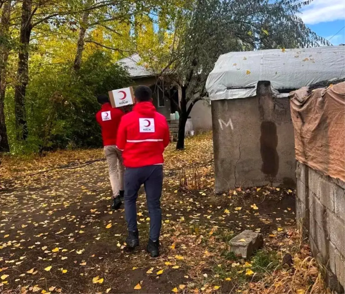 Kızılay\'dan Patnos\'ta Yaşlılara Destek