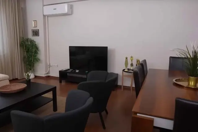 Selahattin Taşdöğen, mütevazı evinin kapılarını ilk kez açtı Selahattin Taşdöğen, mütevazı evinin kapılarını ilk kez açtı