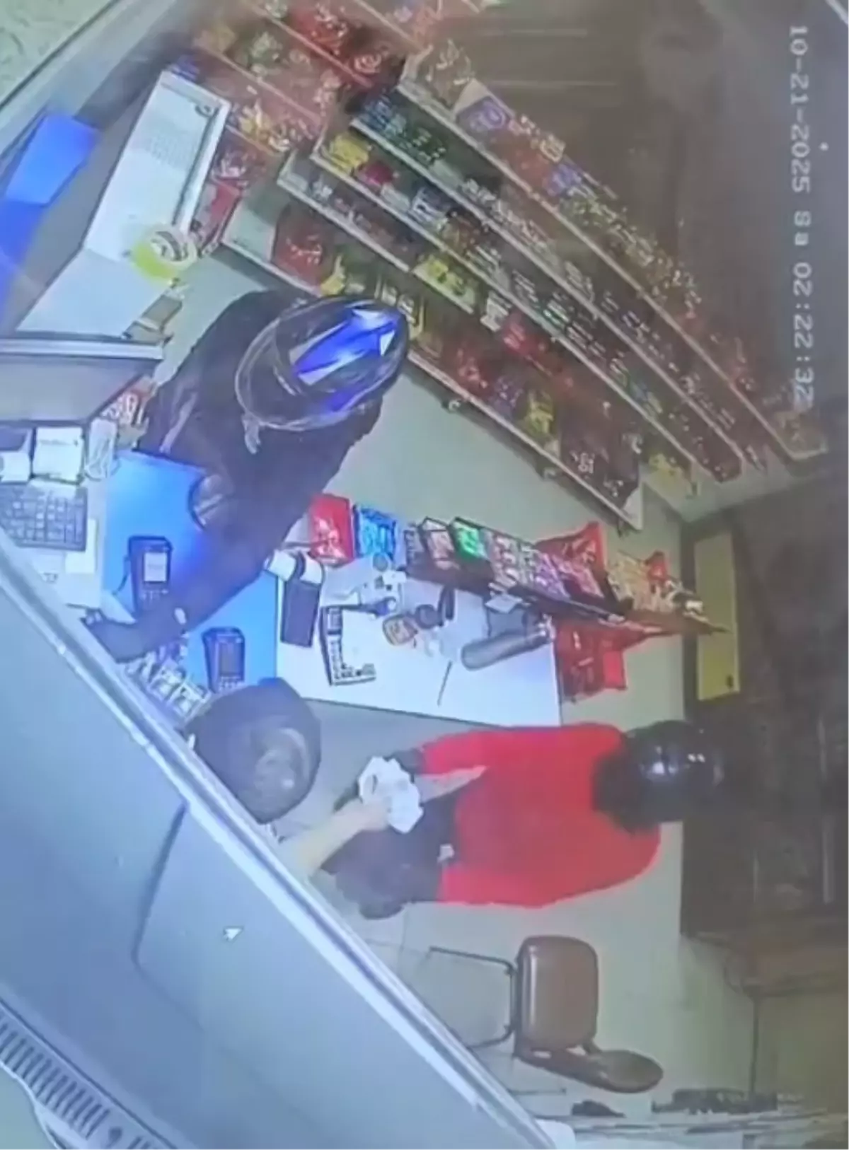 Adana\'da Market Soygunu: 2 Şüpheli Kaçtı