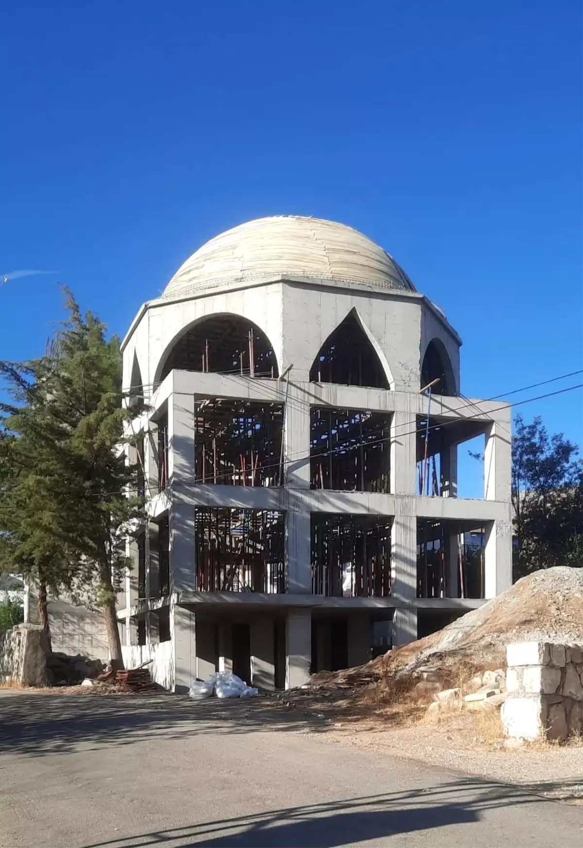 Çatbahçe\'de Cami Yeniden Yapılacak