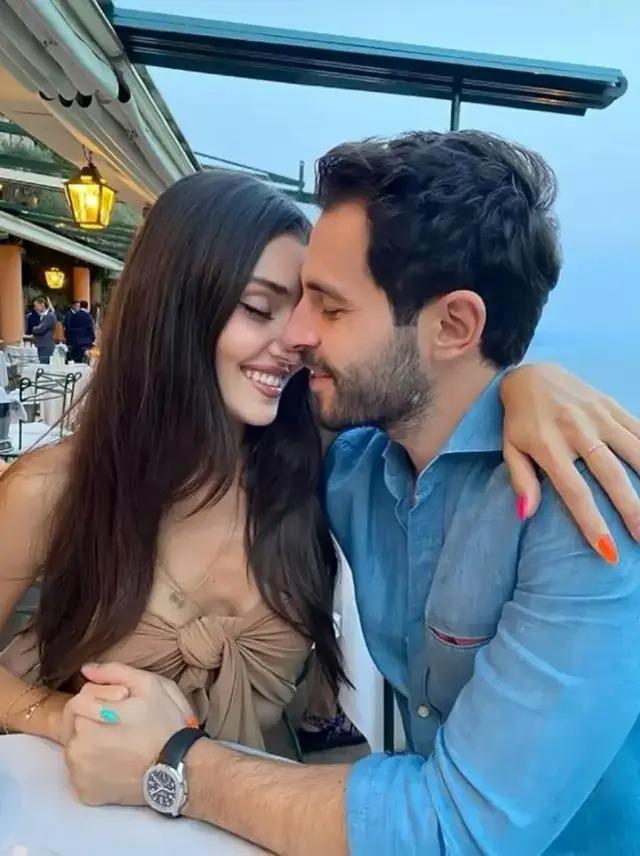 Tuba Büyüküstün'den Hakan Sabancı sorularına kibar ama net tepki Tuba Büyüküstün'den Hakan Sabancı sorularına kibar ama net tepki