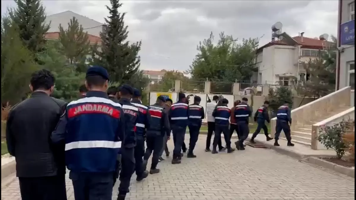 Uyuşturucu Operasyonunda 10 Gözaltı