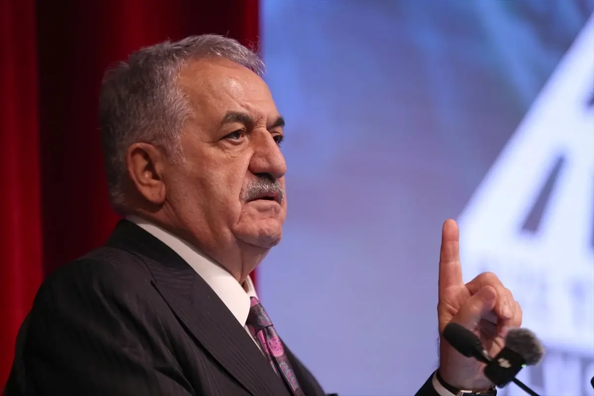 AK Parti Genel Başkan Yardımcısı Yazıcı, Uluslararası Rize Ticaret ve Ekonomi Kongresi Zirvesi\'nde konuştu