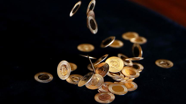 Altın yatırımcıları dikkat: Dev bankadan kısa vadeli tahmin geldi