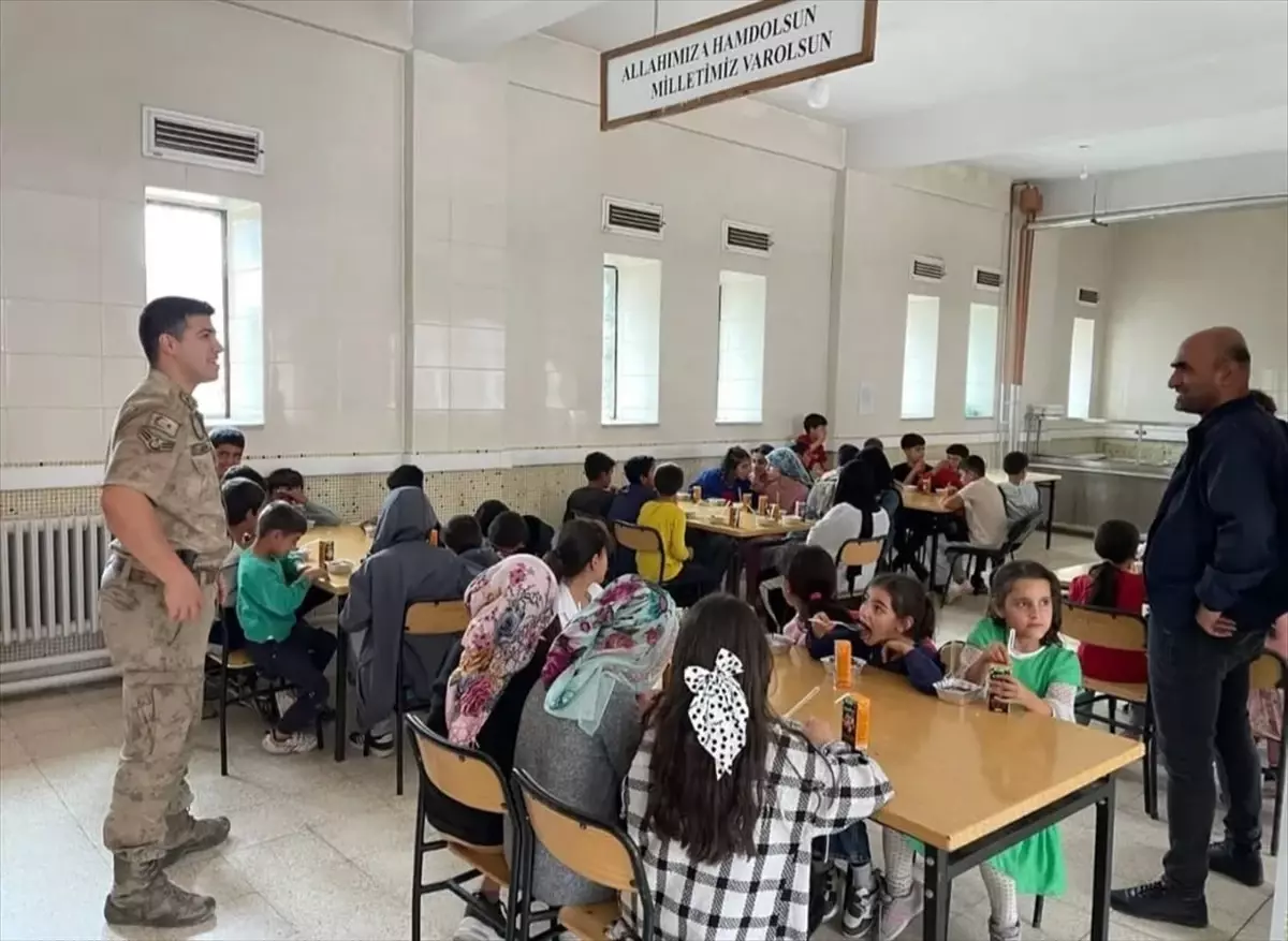 Gercüş\'te Öğrencilere Jandarma Eğitimi