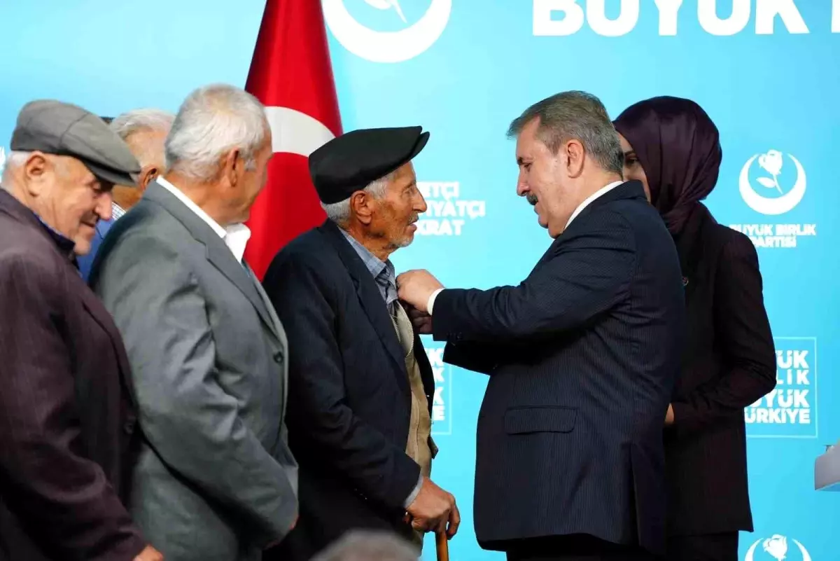 BBP Genel Başkanı Destici: Kıbrıs Türk\'tür, Türk kalacaktır