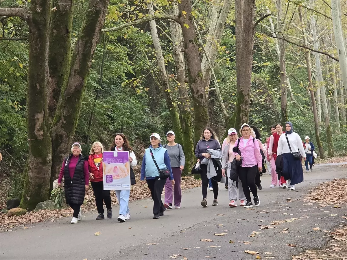 Çınarcık\'ta Meme Kanseri Farkındalık Yürüyüşü
