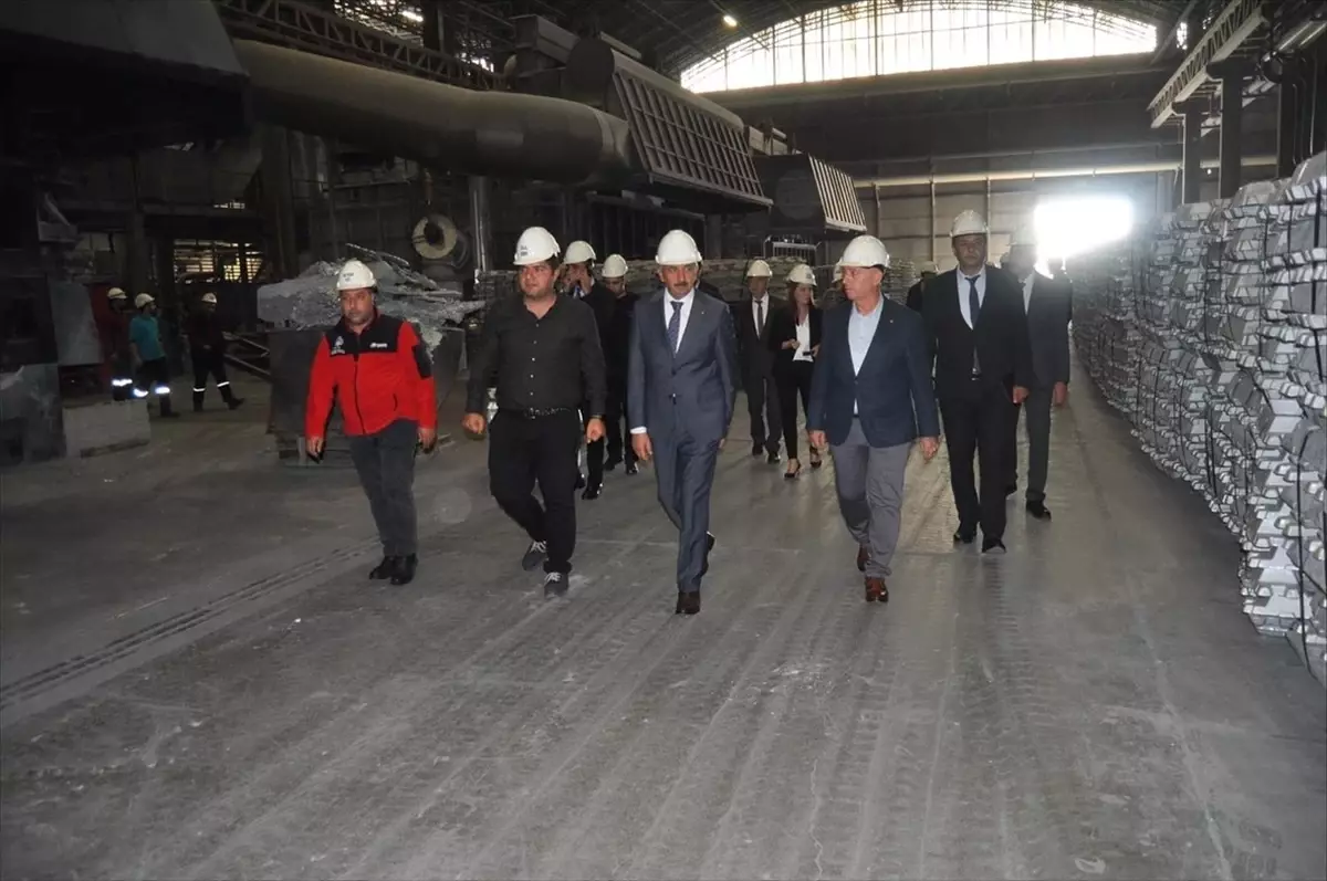 Vali Sezer, Tekirdağ\'daki Alüminyum Fabrikasını Ziyaret Etti