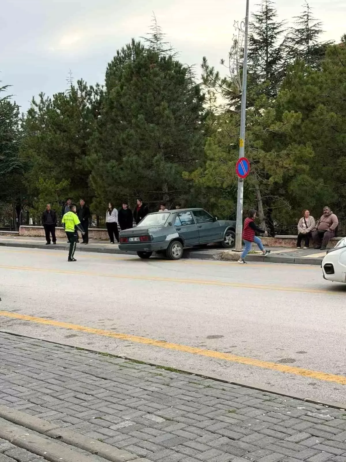 Ehliyetsiz Sürücü Yayaya Çarptı