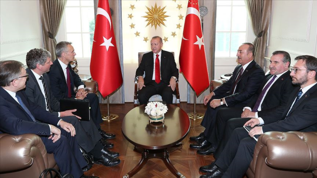 Eski NATO Genel Sekreteri Stoltenberg, kitabında Cumhurbaşkanı Erdoğan'la anılarına geniş yer verdi Açıklaması Eski NATO Genel Sekreteri Stoltenberg, kitabında Cumhurbaşkanı Erdoğan'la anılarına geniş yer verdi Açıklaması