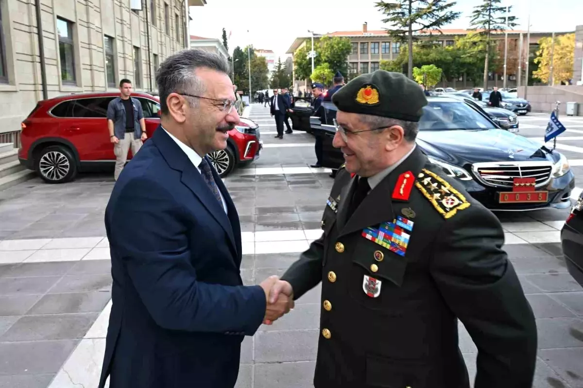 Genelkurmay ve Hava Kuvvetleri Komutanları Eskişehir\'de