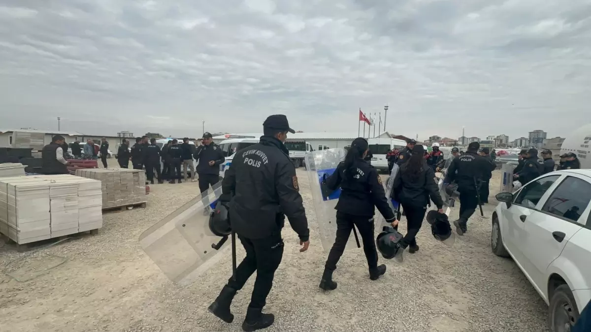 Malatya\'da İnşaat Şantiyesinde Kavga: 4 Yaralı