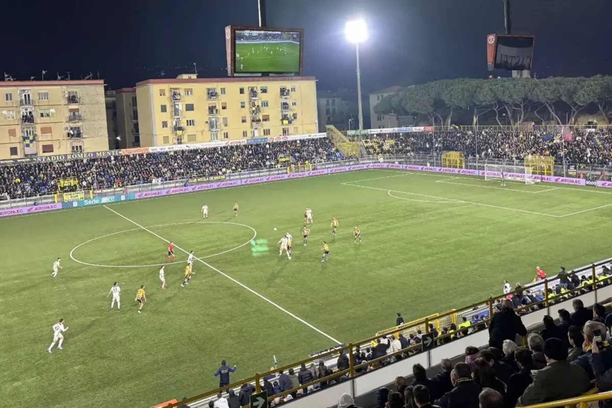 İşin içinde mafya var! 100 yıllık kulübe kayyum atandı